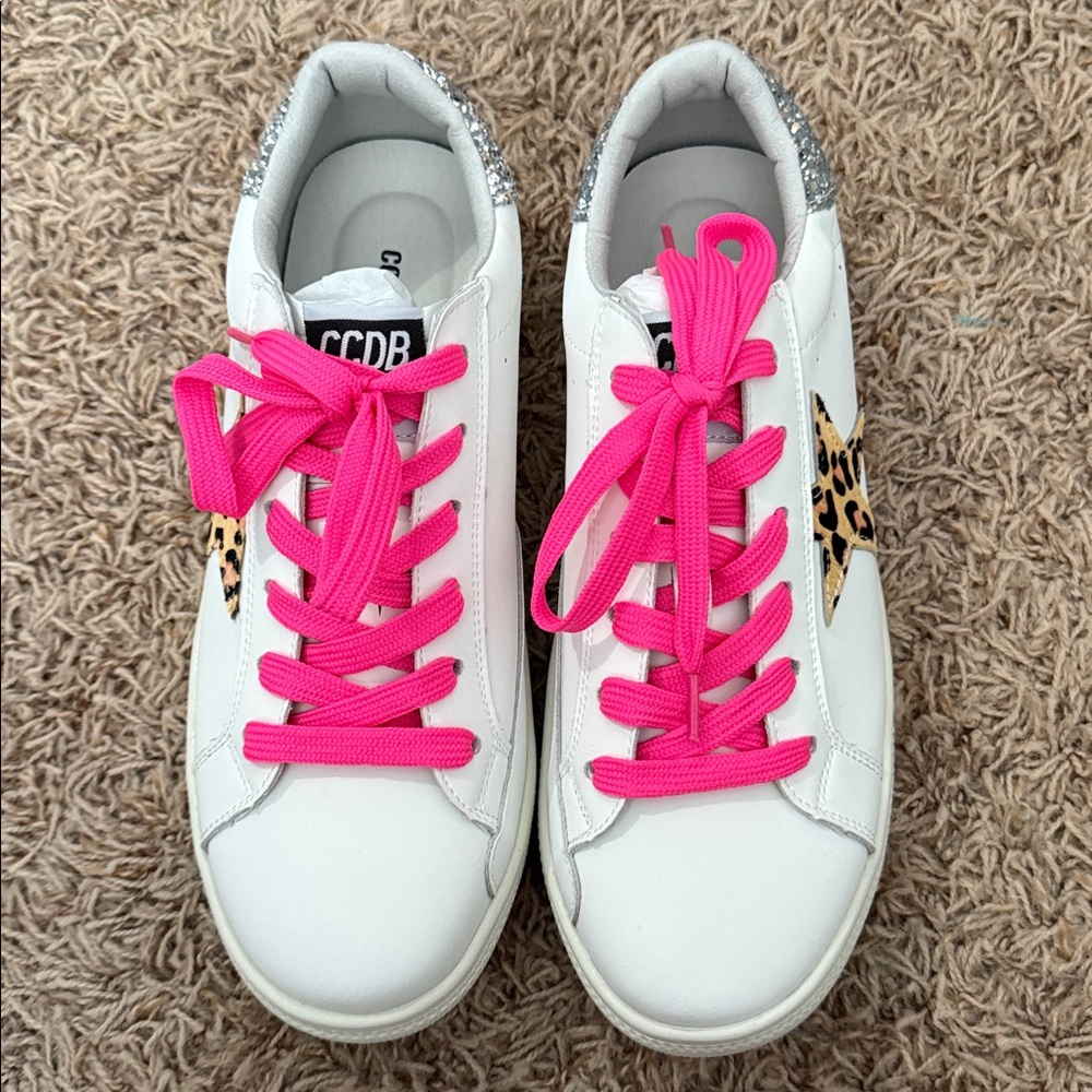 CCDB Star White Sneakers with Pink Laces